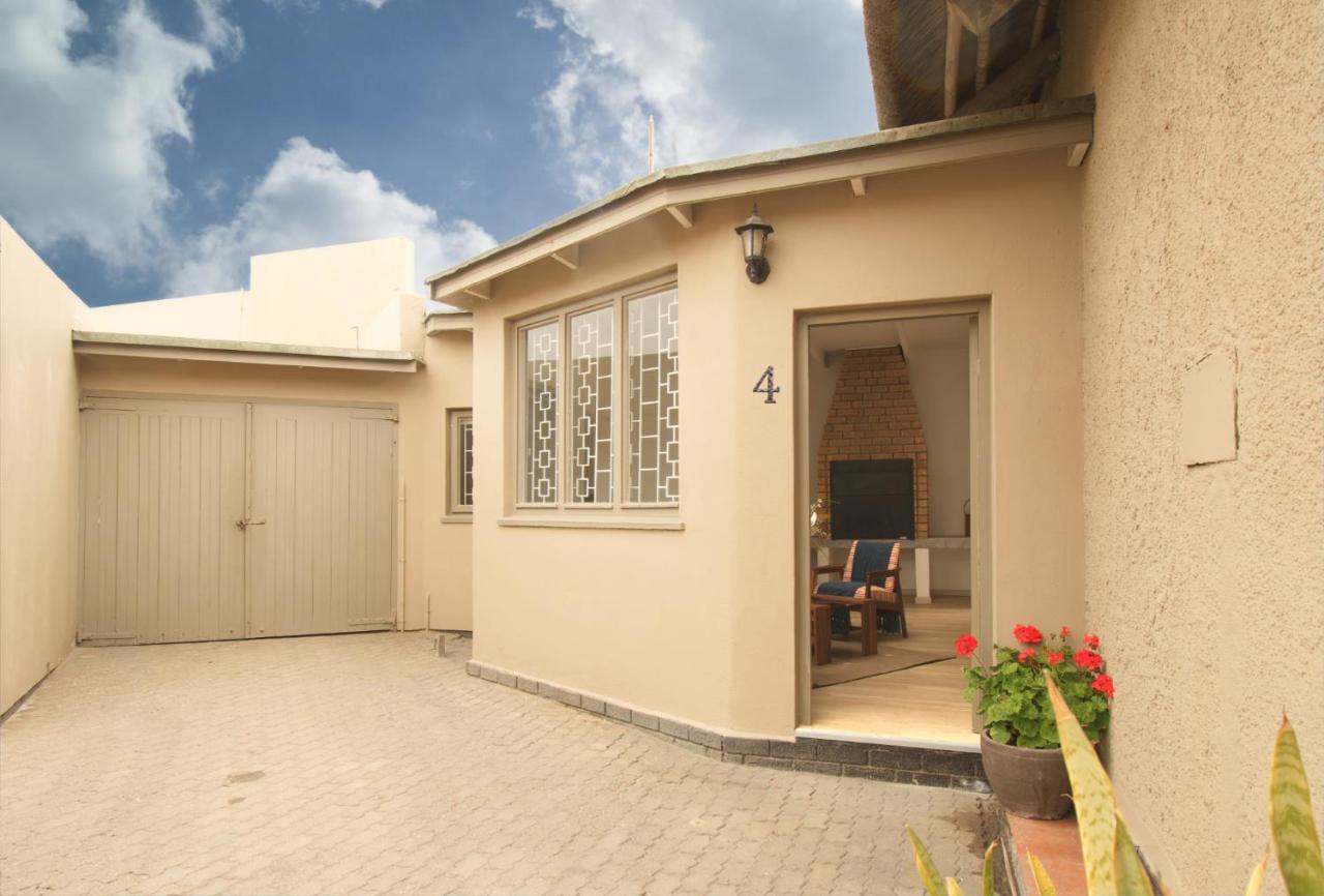 Desert Grass Cottage Swakopmund Exterior foto